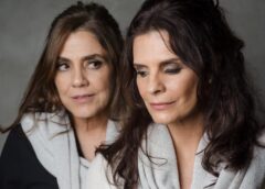 SESC Catanduva apresenta: Por Trás das Flores, com Helena Ranaldi e Martha Meola