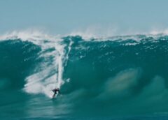 Lucas Chumbo encara swell histórico entre Santa Catarina e Rio em busca de possível novo recorde brasileiro de ondas gigantes