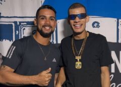 O Influenciador Thiago Capixaba prestigia o show de Eduardinho Dos Teclados, em Guarapari/ES